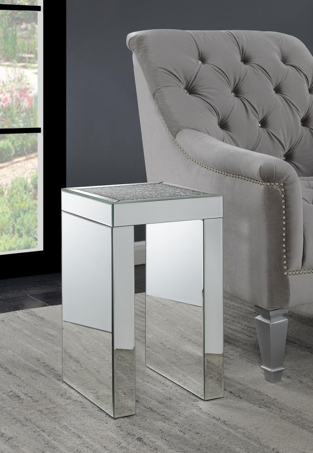 930207 - ACCENT TABLE