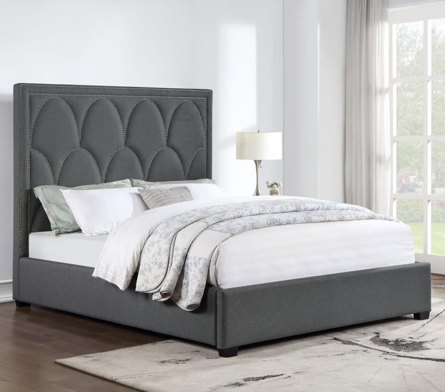 315900Q - QUEEN BED