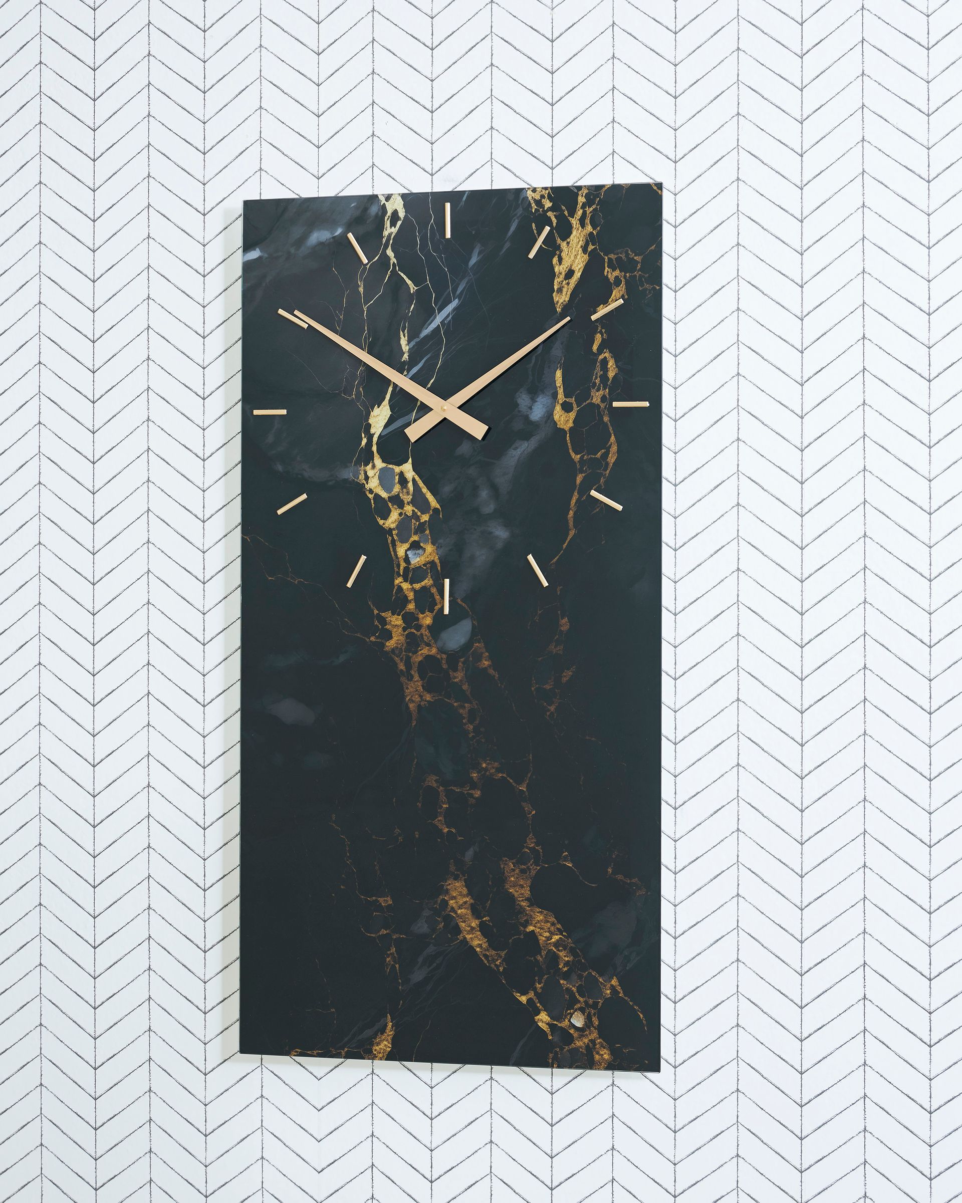 A8010430 - WALL CLOCK